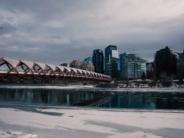 Calgary Weather: Chinooks and the Outdoor Skate Season